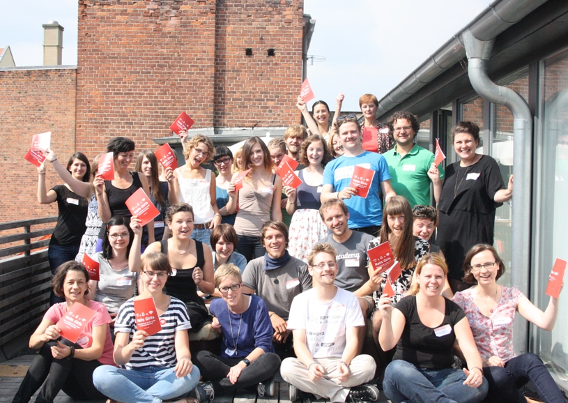 die Teilnehmerinnen & Coaches des Rails Girls Workshops